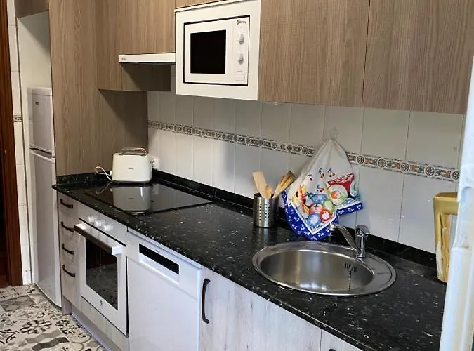 아파트 La Casa De Fito Cerca Del Centro De 코밀라스